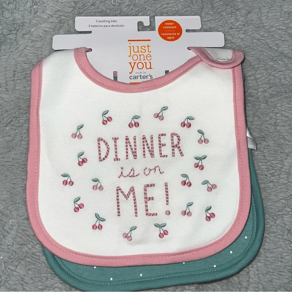 ‼️FREE‼️NEW‼️Carters Water Resistant Bibs Set Of 2